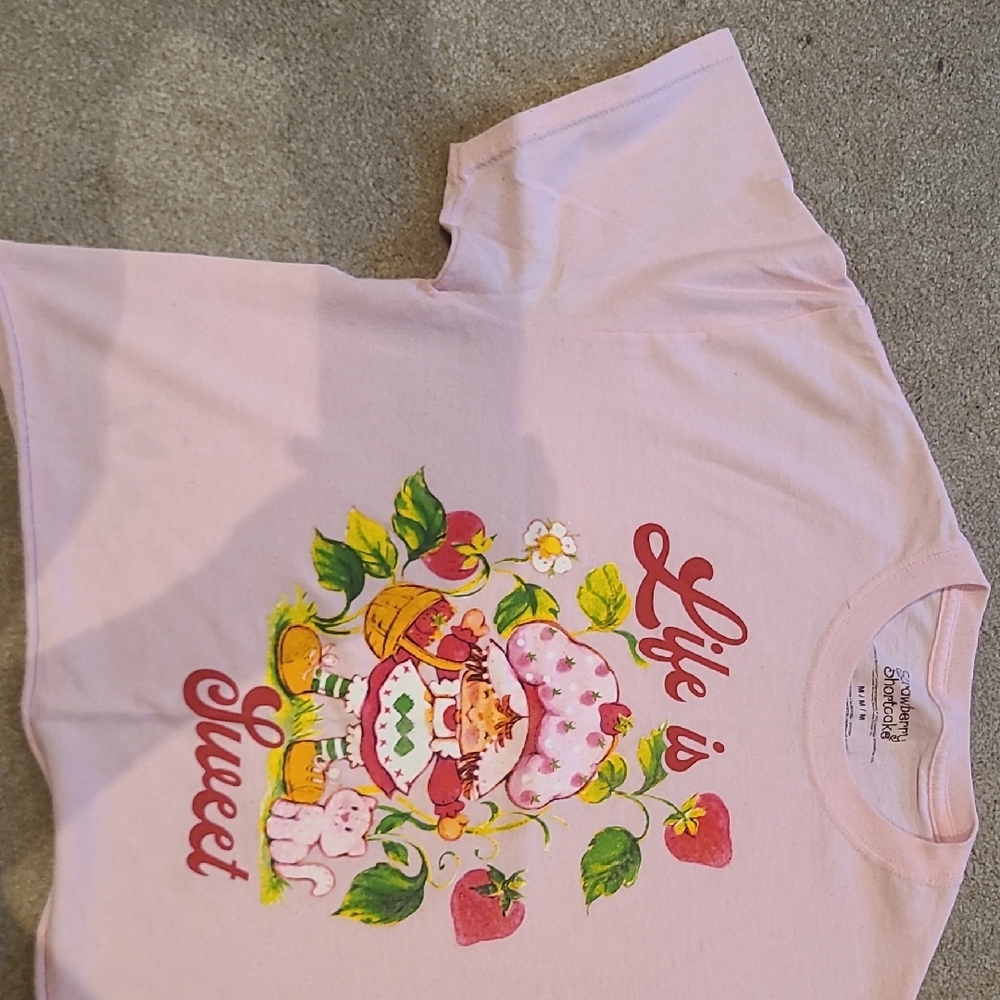 Forever 21 Pink Graphic Crop Top